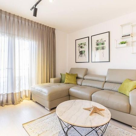 אסטפונה Ar6 Pablo Picasso 4 Bedroom Apartment מראה חיצוני תמונה